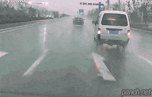 뜬금포 유턴.gif