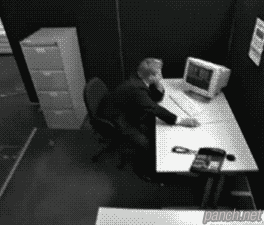 컴퓨터의 반격.gif