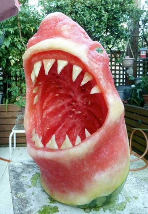 놀라운 수박 카빙.jpg