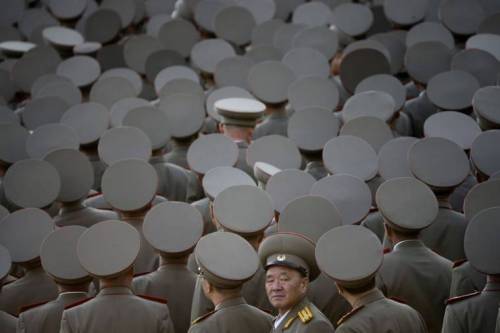 외신들이 공개한 북한 열병식.jpg