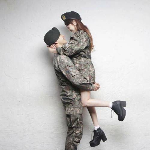 남친 군대 기다리고 여자가 선물받은거.jpg