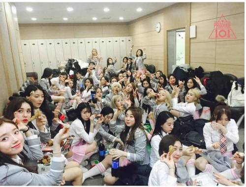 걸그룹 대기실.jpg