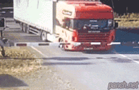 행운의 트럭 운전수.gif