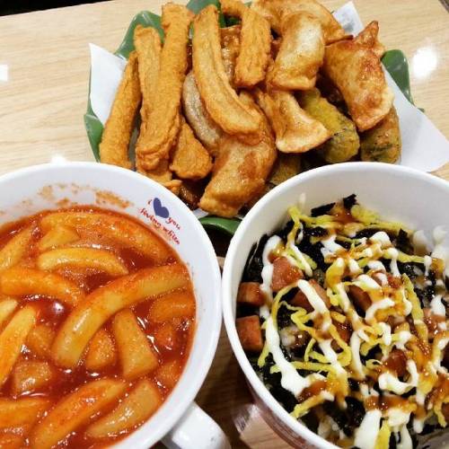 신전vs엽떡.jpg