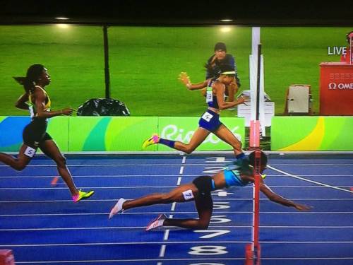 우올림픽 여자 400m 피니쉬 장면