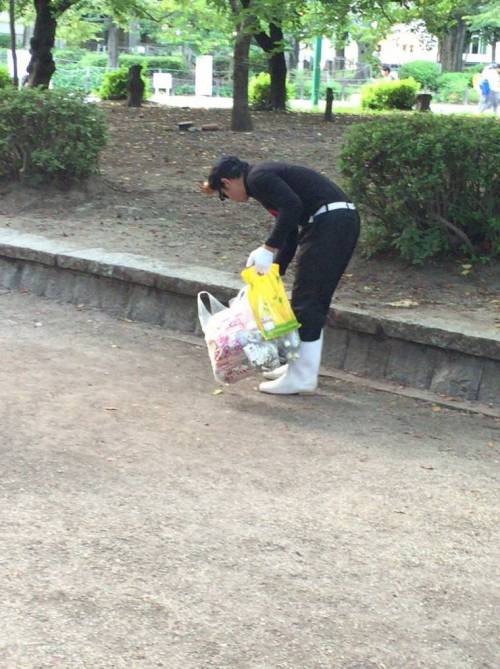 열도 포켓몬GO 성지에 나타난 로켓단 .jpg