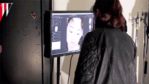 어? 이 이 이게 내 얼굴이야?.gif