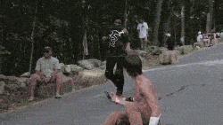 보드 잘 타는 누나.gif