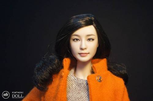 김연아로 리페인팅한 바비인형.jpg
