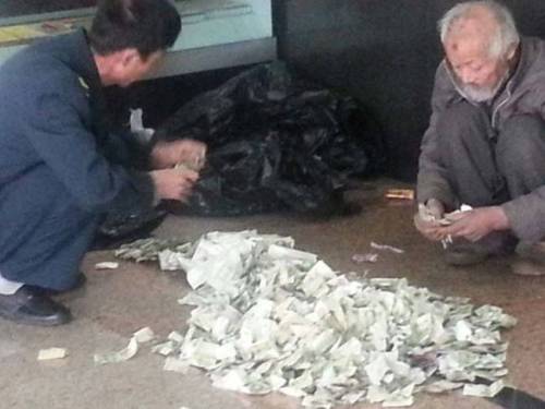 정기적금 넣는 베이징 거지.jpg