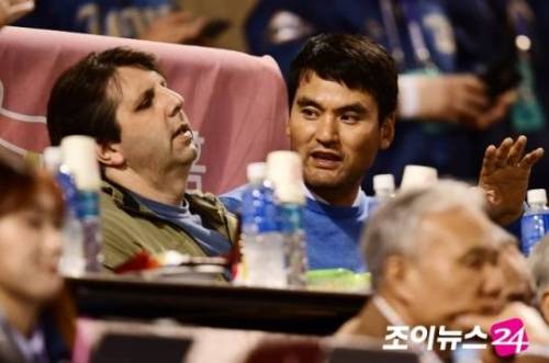 야구장 찾은 주한미국대사 리퍼트.jpg