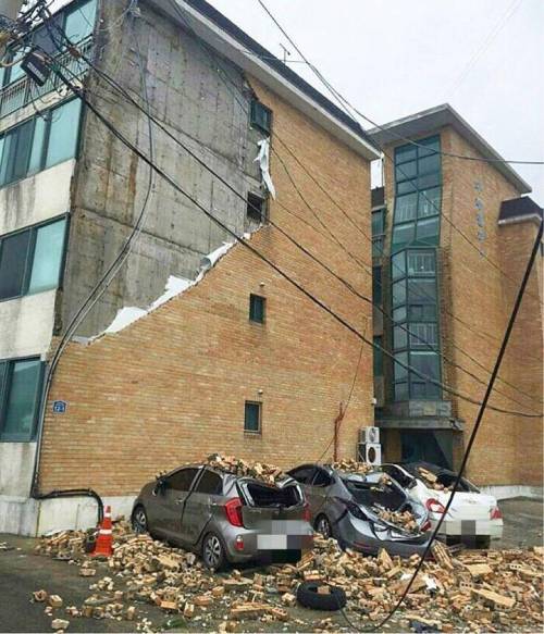 태풍이 지나간 후 제주도 빌라