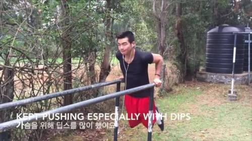 [스압]어느고딩의 1년동안 몸짱만들기.jpg