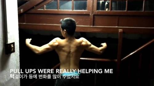 [스압]어느고딩의 1년동안 몸짱만들기.jpg
