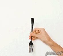 포크로 액자 쉽게 걸기.gif