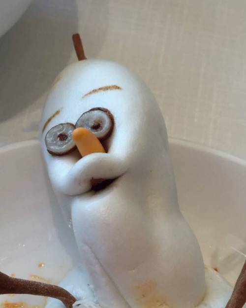 만두집에서 만난 올라프 근황