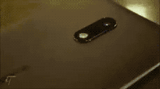 폰을사면 망치를 드립니다.gif