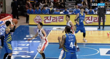 형 속공이요.gif