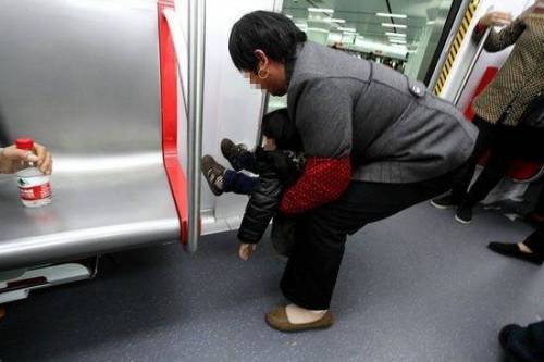 공포의 지하철 . jpg