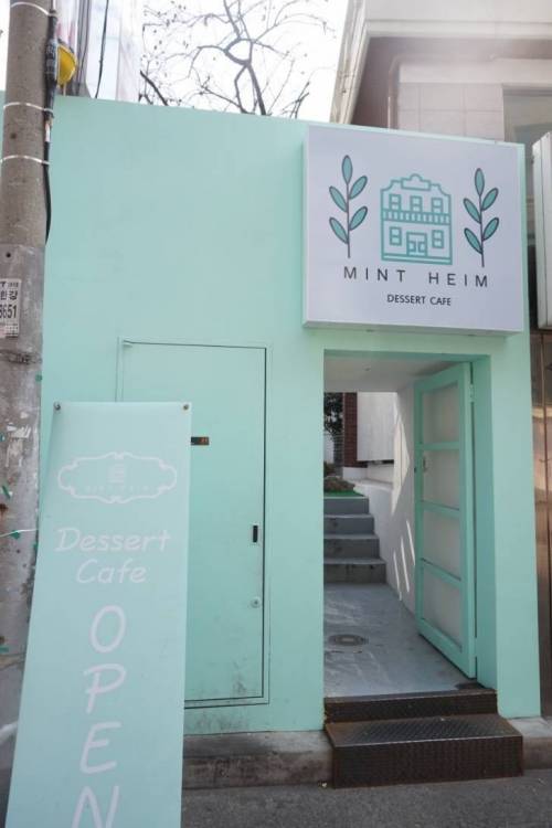 호불호 갈리는 가게 끝판왕.jpg