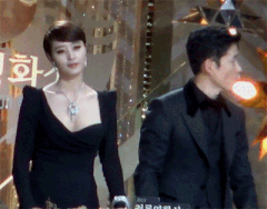 48살 김혜수 실물 gif
