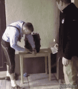 맥주통 태핑 사고.gif