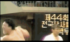 강호동은 방송에서 오바하는게 아님.gif