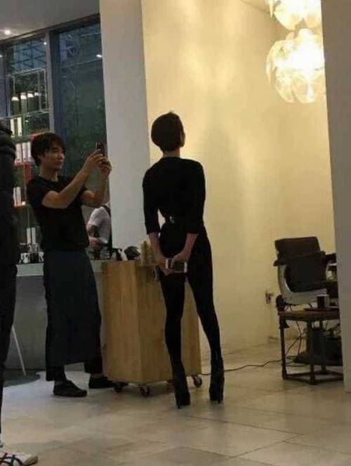 48살 김혜수 실물 gif