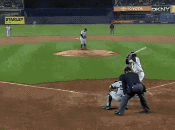 악몽에 시달리는 빡빡이형.gif