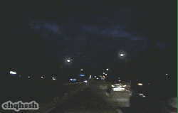 짜장면 미리 섞어주는 배달부.gif
