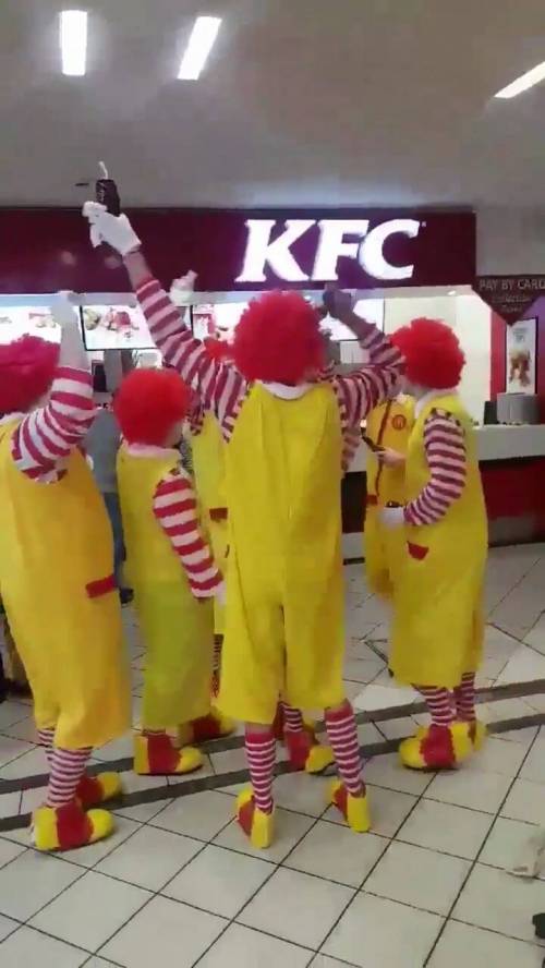 KFC 원정간 맥도날드.jpg