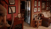뜻 밖의 손님.gif