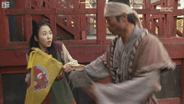 서현진 액션연기.gif