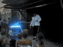 솜사탕가게 주인의 퍼포먼스.gif
