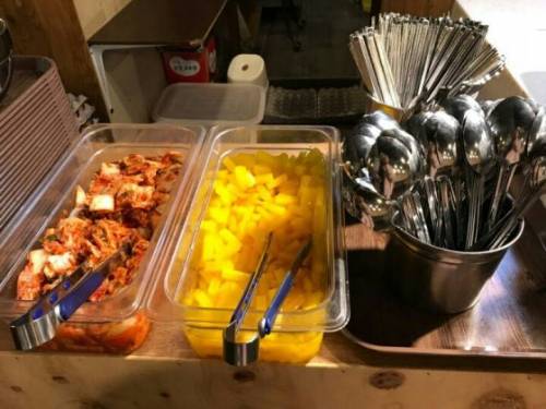홍대 5000원...비빔밥 무한리필..jpg