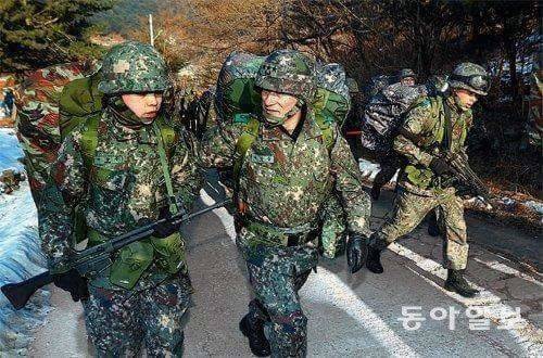 별이 나에게로 다가와 속삭여줬다.