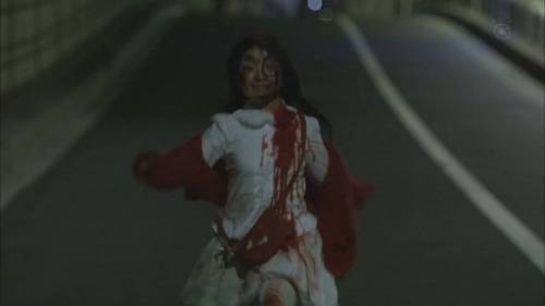 [공포] 공중전화 박스의 여자.jpg