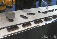 로봇 3일차 vs 3년차.gif