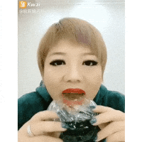 요즘 중국에서 유행한다는 신종먹방.gif