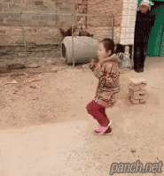 대륙의 꼬마 야바위.gif