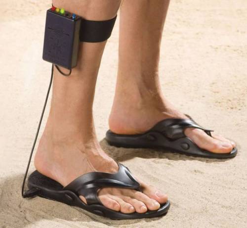 여름 해변에서 유용한 아이템.jpg