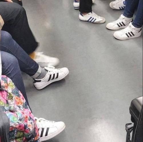 개강 지하철 풍경.jpg