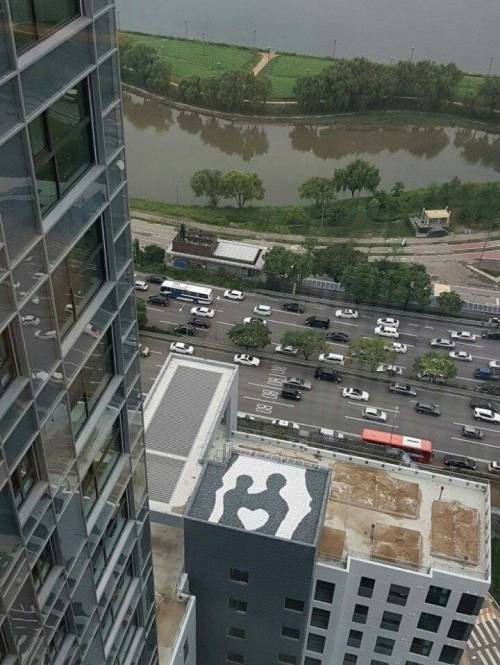 어느 아파트 옥상 클라스.jpg