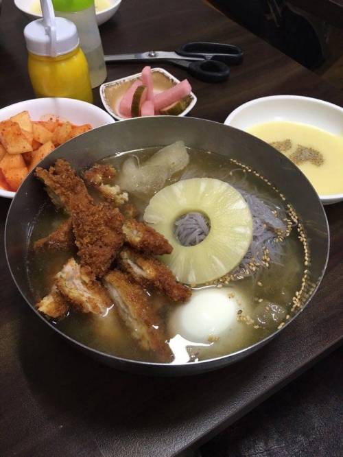 먹어본 사람은 극찬하는 음식.jpg