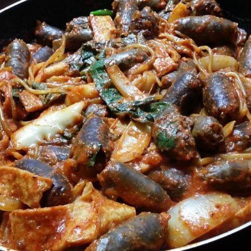 비엔나 소세지 모양의 미니순대.jpg