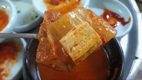 부산 7000원짜리 김치찌개 백반.jpg