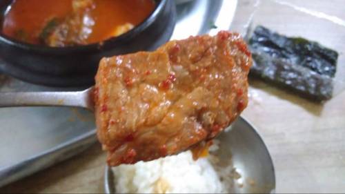 부산 7000원짜리 김치찌개 백반.jpg