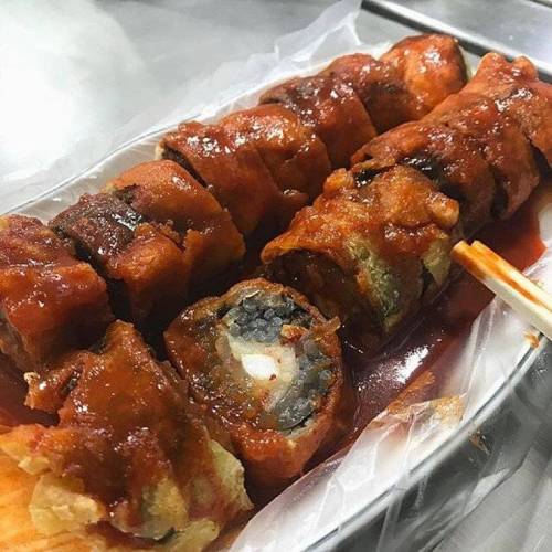 김말이 튀김 맛있게 먹는 방법.jpg
