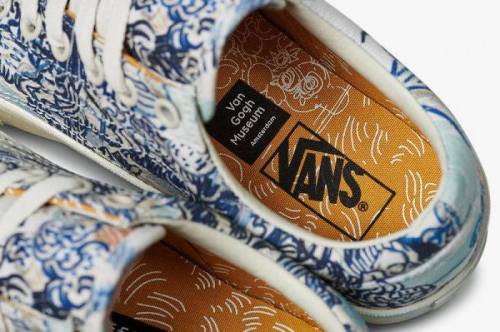 VANS X 반 고흐 콜라보.jpg