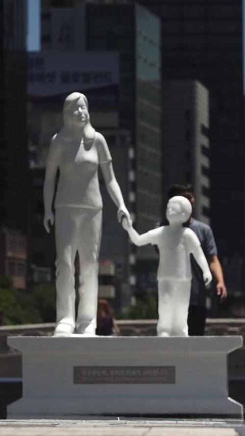 폭염으로 만든 광고.jpg